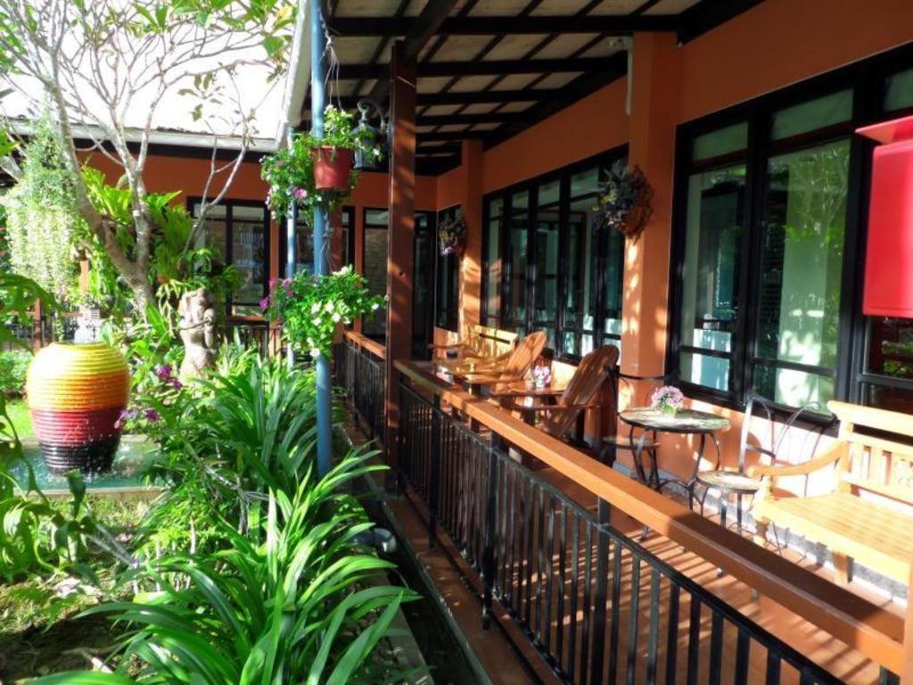 City Park Hotel Phatthalung Esterno foto