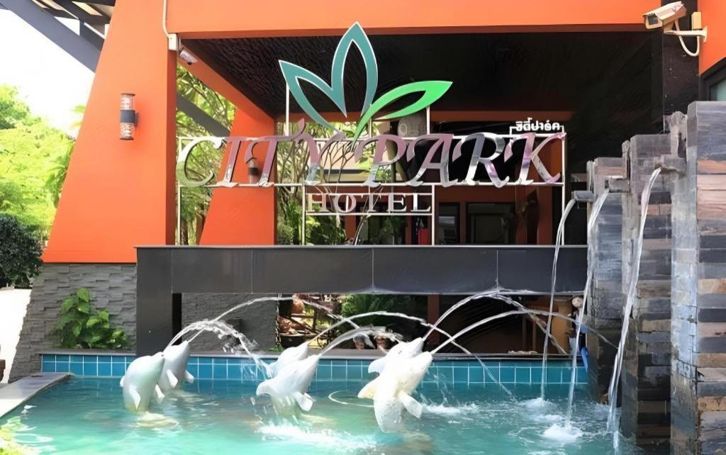 City Park Hotel Phatthalung Esterno foto
