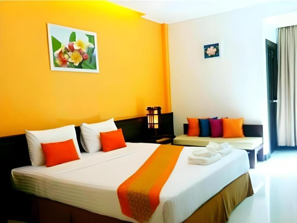 City Park Hotel Phatthalung Esterno foto